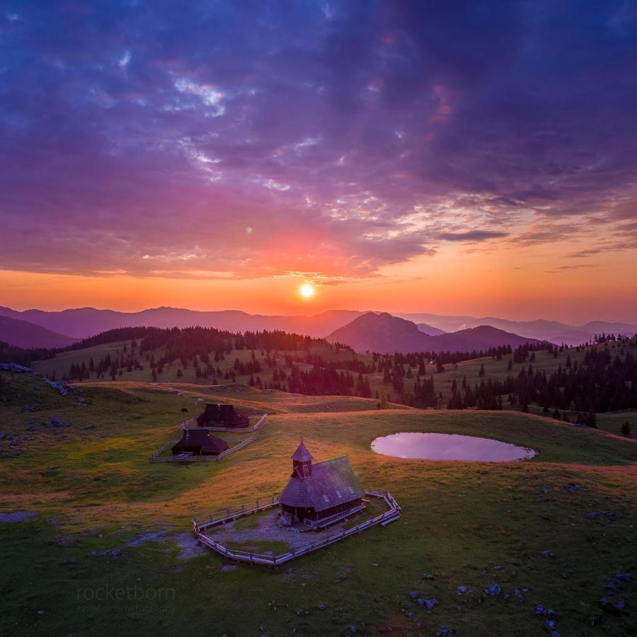 Koca Kronca - Velika Planina Stahovica Extérieur photo